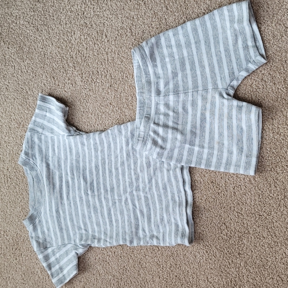 Carter's toddler boy 2 piece pajama, size 18 months,  gray and white stripe